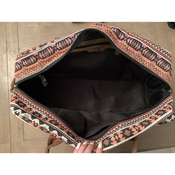 My Mealivos 50%Cotton/50% Vegan Leather Southwestern Duffle Weekend Bag - Picture 4 of 6